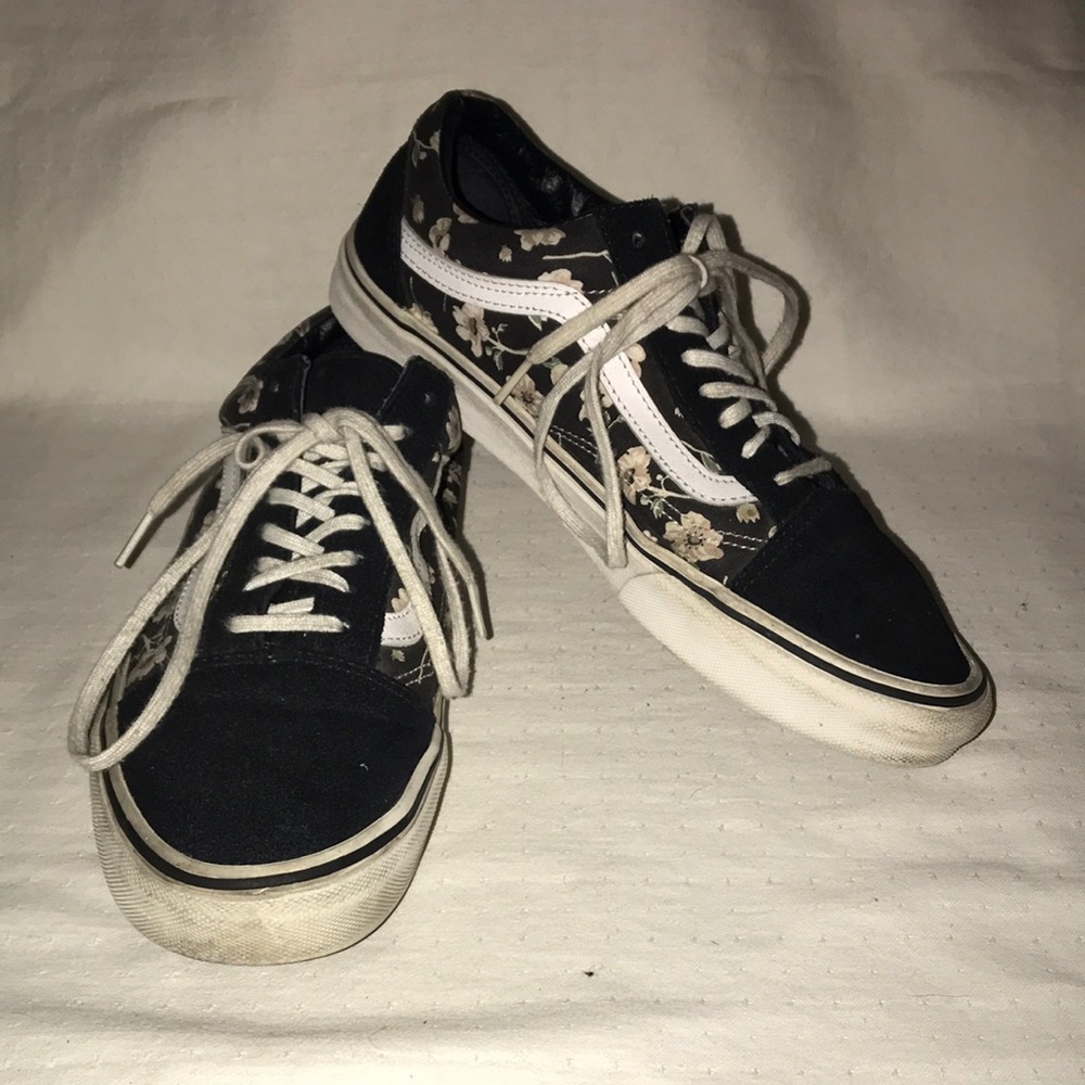 Vans Black White with Flowers - Mens 8 Women’s 9.5